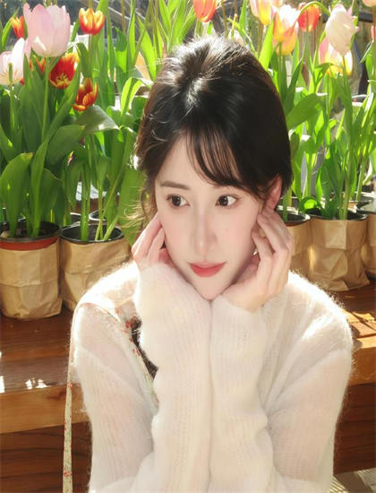 《CKG48女团剧场公演》的技术突破：水下摄影实现开创性的技术应用 影响未来电影的发展方向